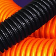 Труба гофрированная ПНД 32 мм с протяжкой легкая оранжевая (25м) (71932)
