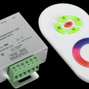 Контроллер с ПДУ радио RGB 3 канала 12В 4А 144Вт белый ИЭК LSC1-RGB-144-RF-20-12-W